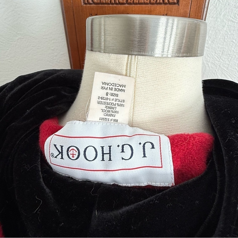JG Hook 100% Wool Red Coat Black Velvet Inner Hood and Buttons Size 8 - Picture 8 of 16